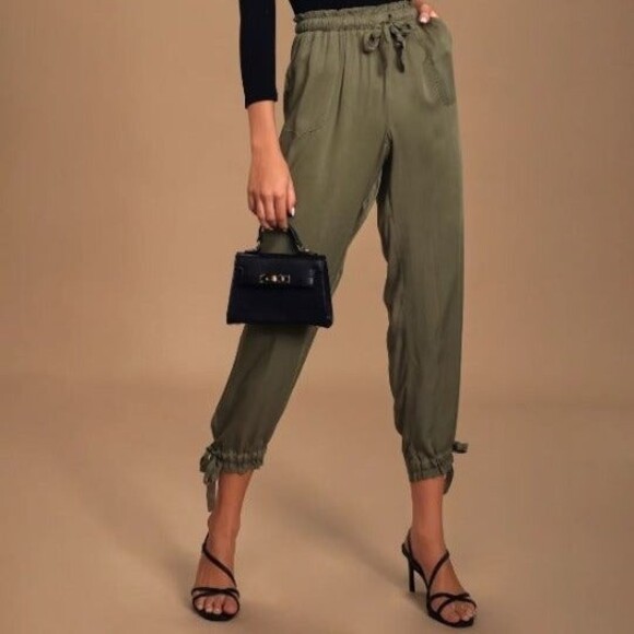 CLOSEOUT SALE MAKE AN OFFER-Lulus Sebastian olive green jogger pants size S - Picture 2 of 7